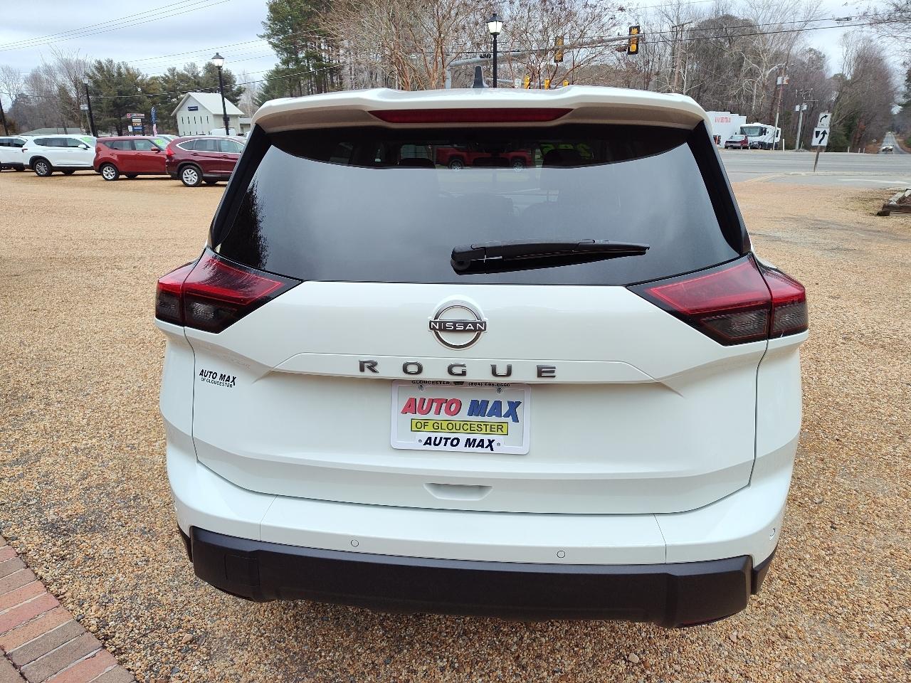 Nissan Rogue FWD S 2024