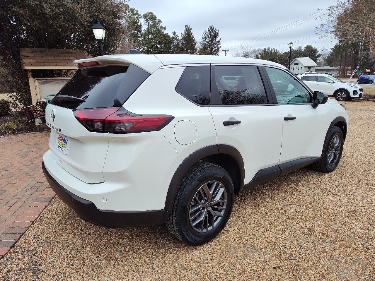 Nissan Rogue FWD S 2024