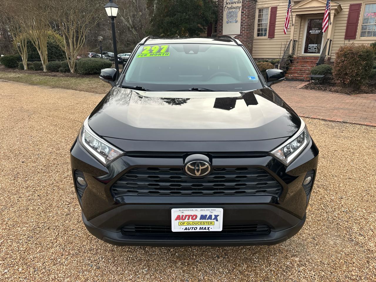 Toyota RAV4 XLE FWD (Natl) 2020