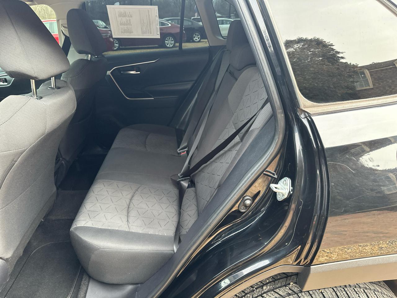 Toyota RAV4 XLE FWD (Natl) 2020