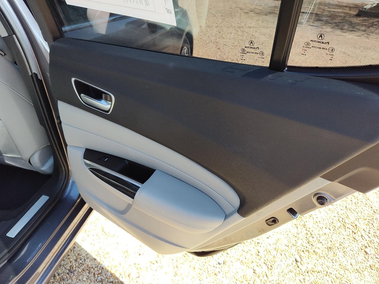 Acura TLX 2.4L FWD 2020