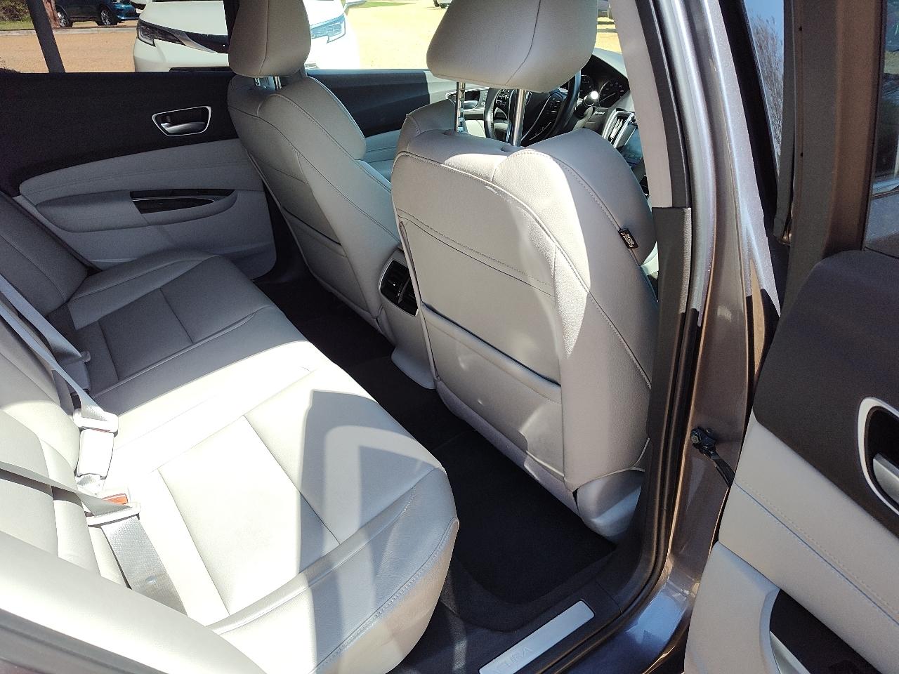 Acura TLX 2.4L FWD 2020