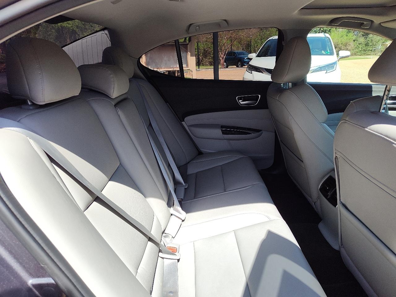 Acura TLX 2.4L FWD 2020