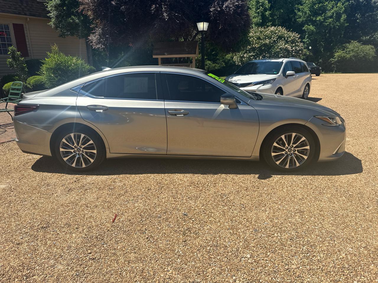 Lexus ES ES 350 FWD 2019