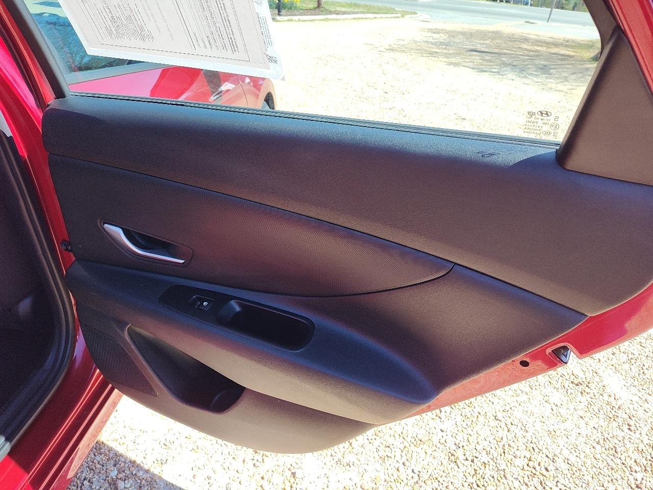 Hyundai Elantra SEL IVT 2024