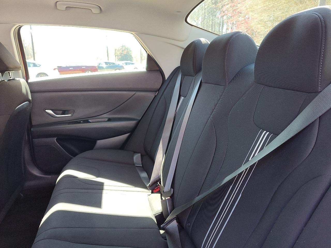 Hyundai Elantra SEL IVT 2024