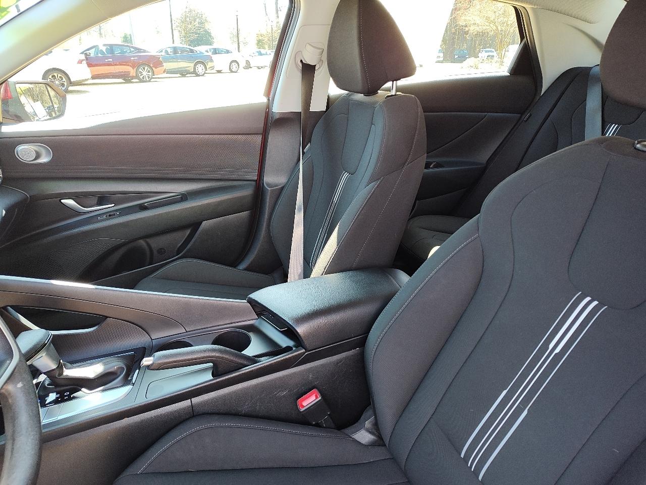 Hyundai Elantra SEL IVT 2024