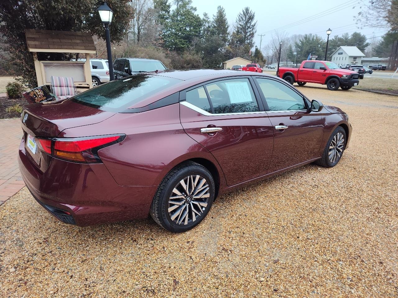 Nissan Altima SV FWD 2025