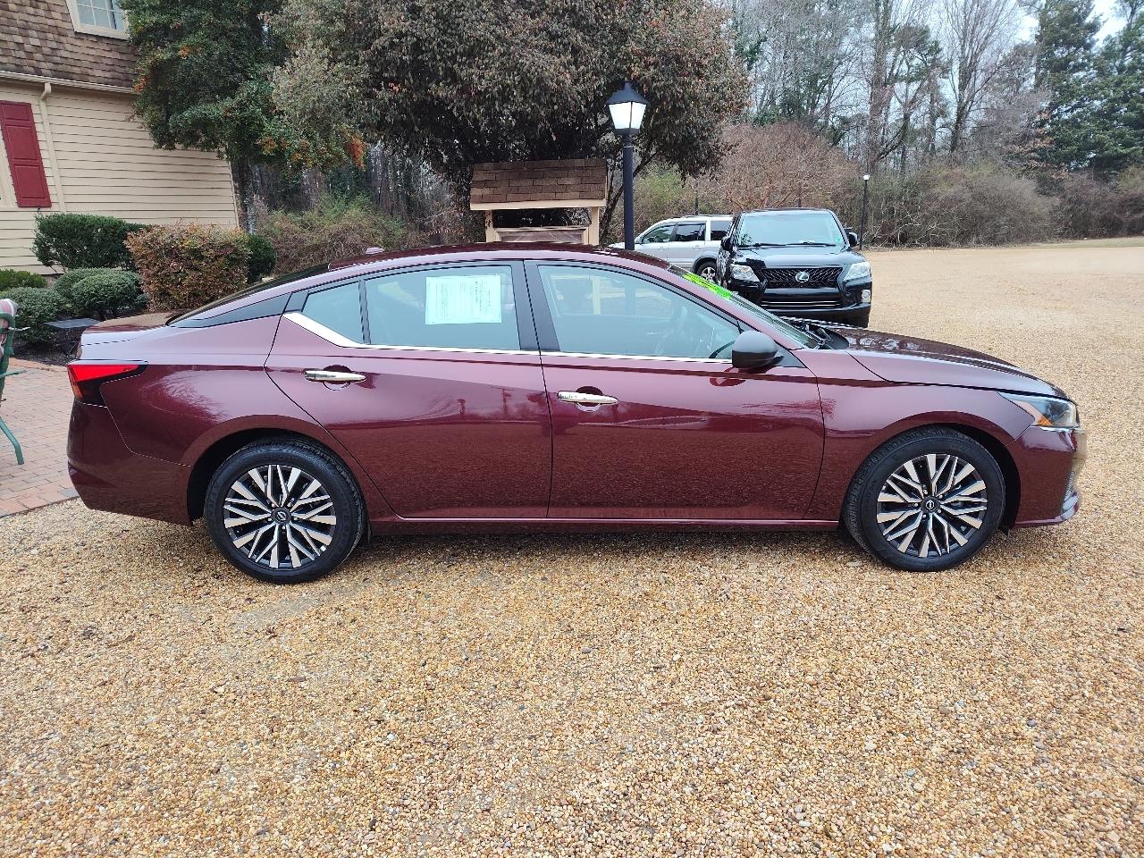 Nissan Altima SV FWD 2025