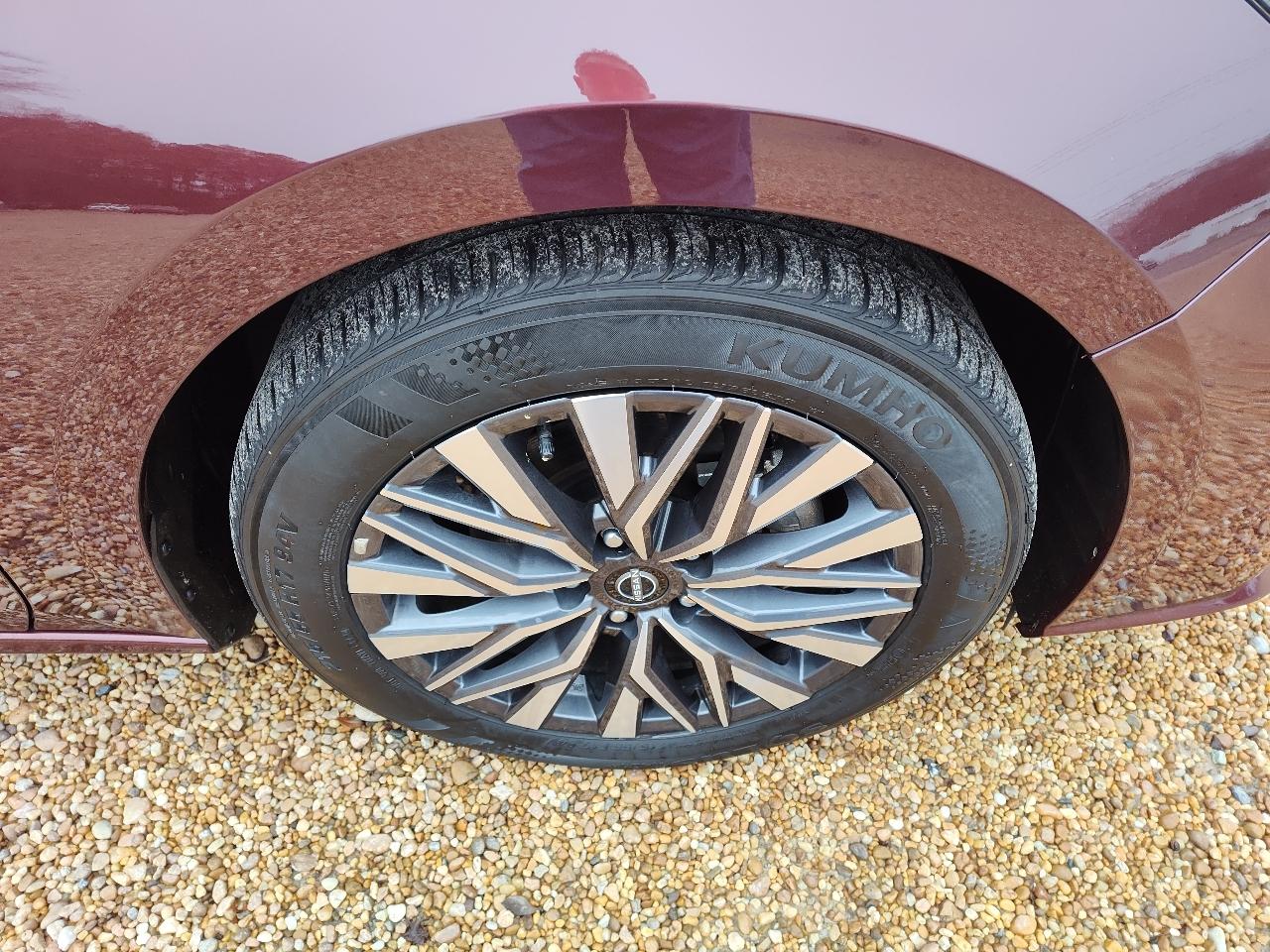 Nissan Altima SV FWD 2025