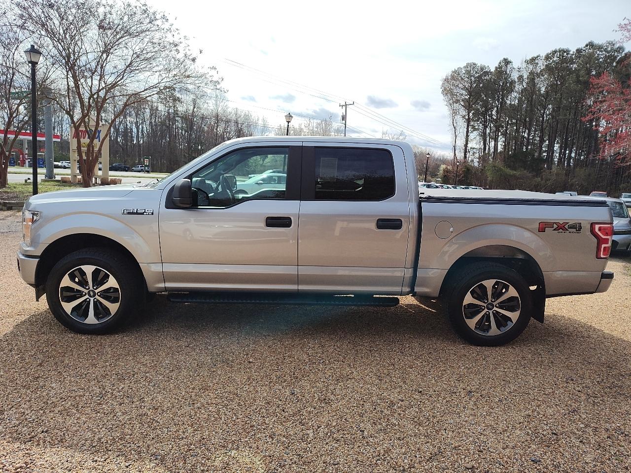 Ford F-150 XL 4WD SuperCrew 5.5' Box 2020