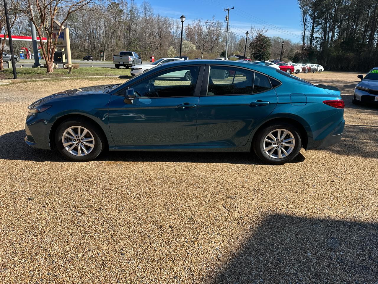 Toyota Camry XLE (Natl) 2025