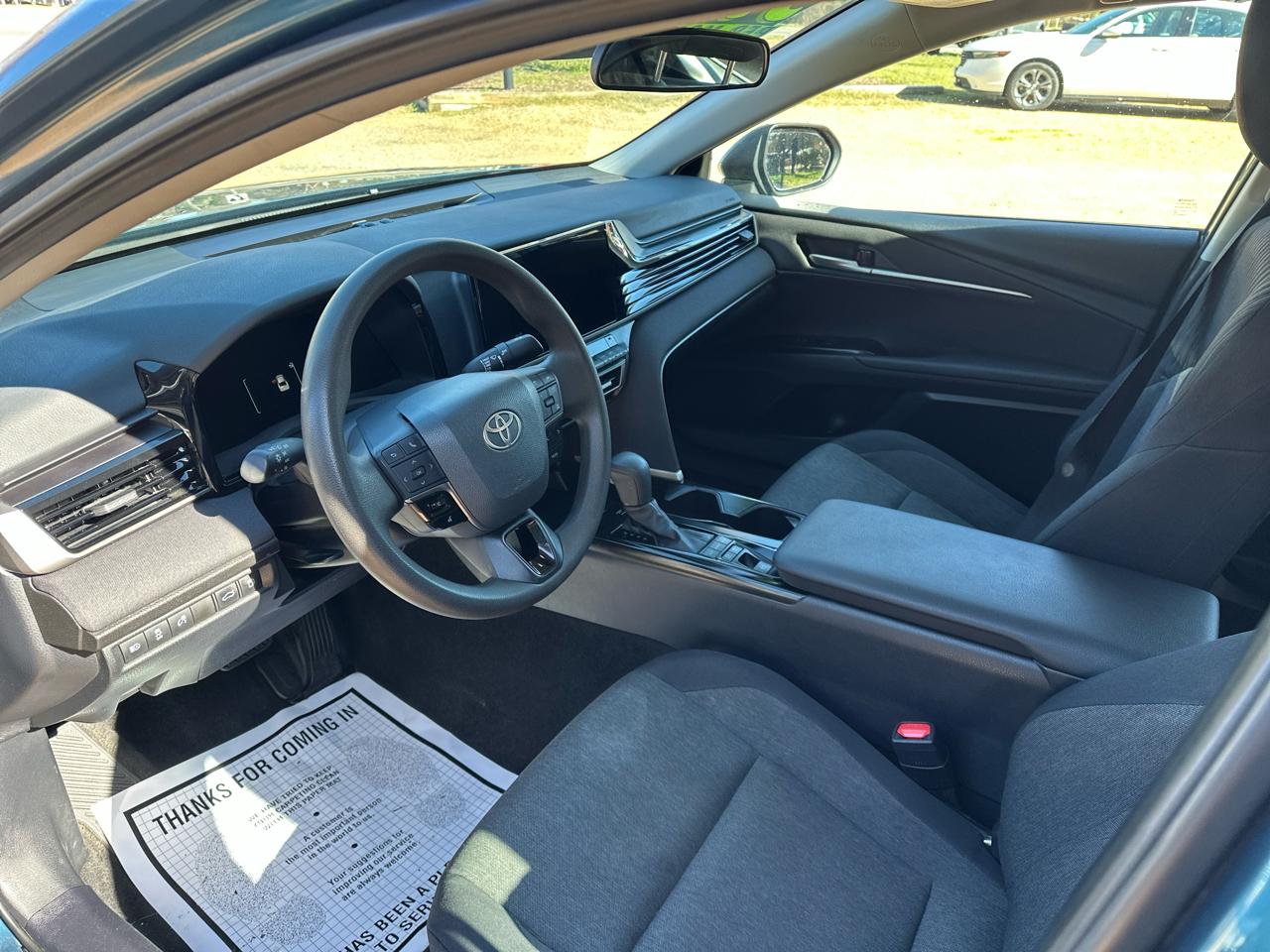 Toyota Camry XLE (Natl) 2025