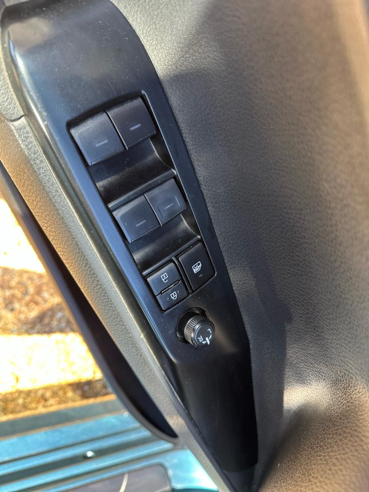 Toyota Camry XLE (Natl) 2025