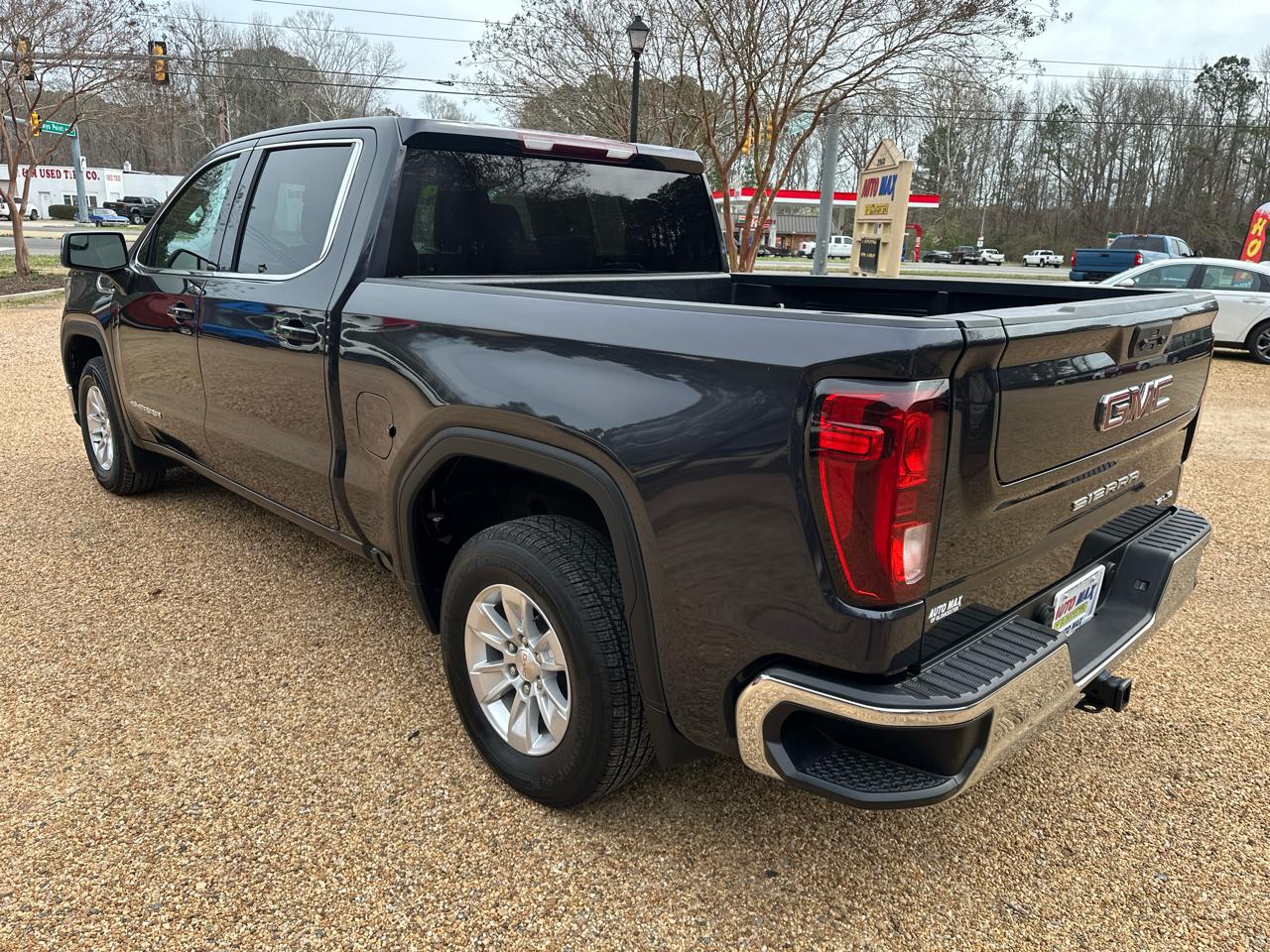 GMC Sierra 1500 2WD Crew Cab 147" SLE 2024