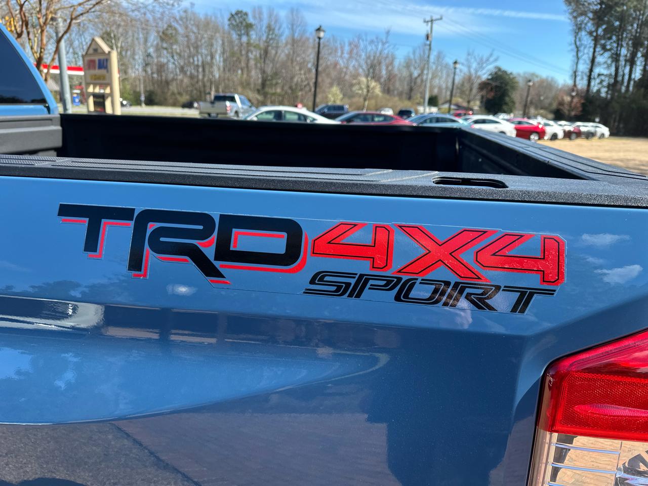 Toyota Tundra 4WD SR Double Cab 6.5' Bed 5.7L (Natl) 2019