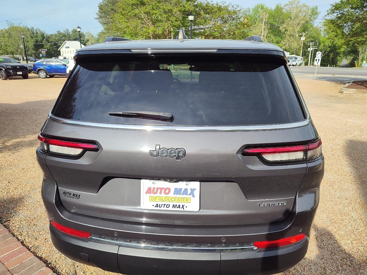 Jeep Grand Cherokee L Laredo 4x2 2023