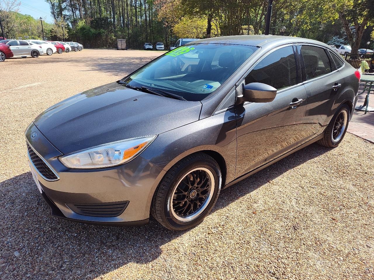 Ford Focus SE Sedan 2018