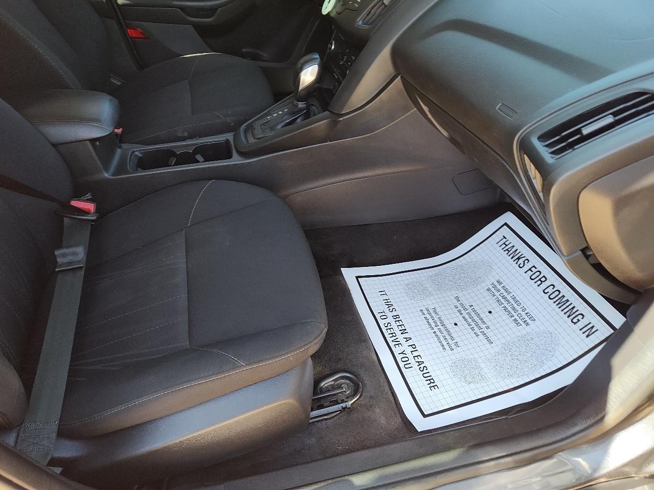 Ford Focus SE Sedan 2018