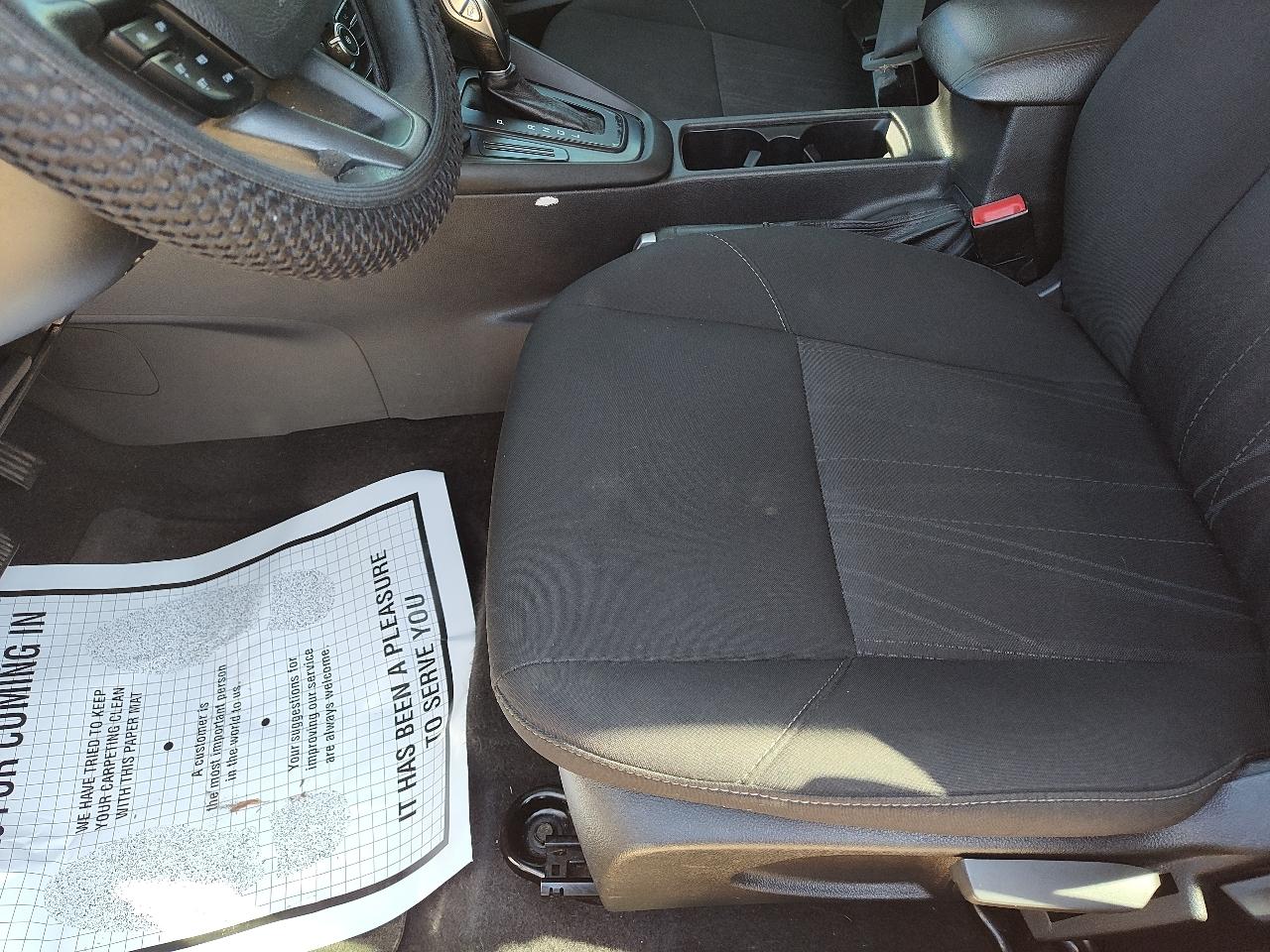 Ford Focus SE Sedan 2018