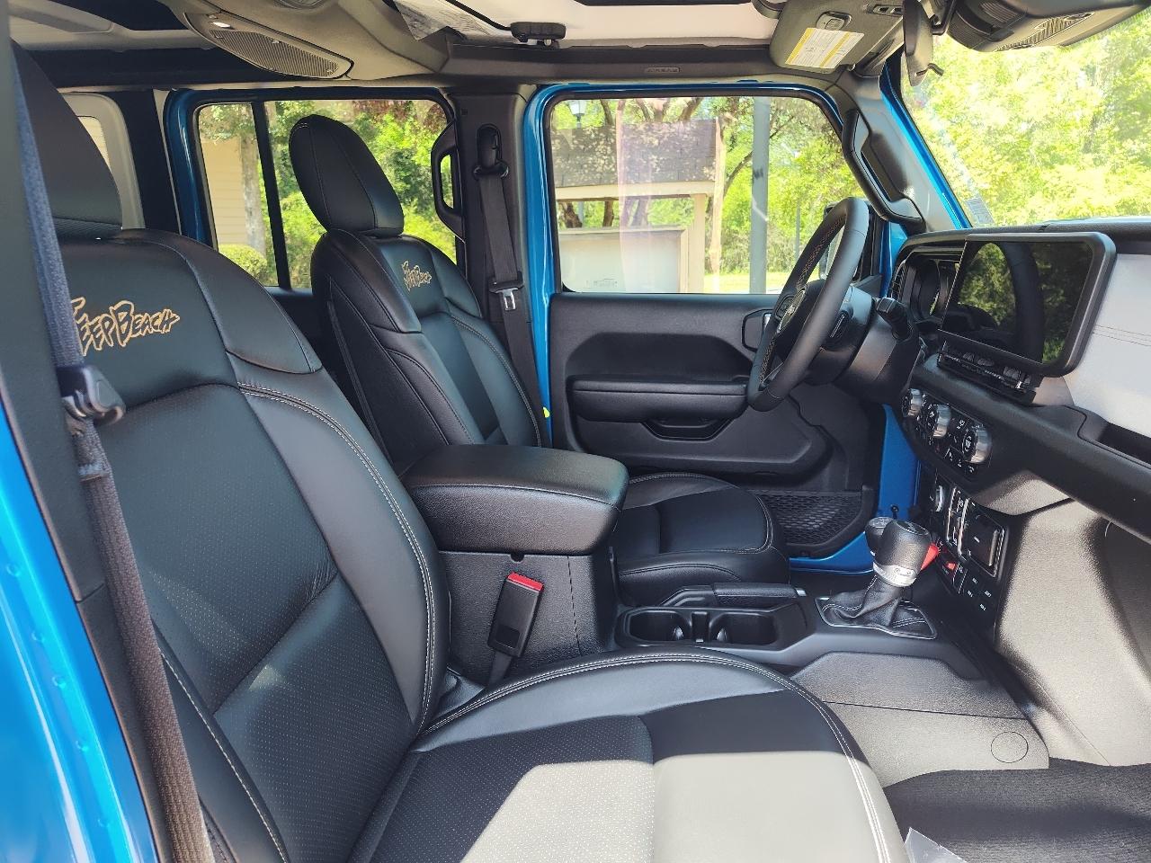 Jeep Wrangler 4xe Jeep Beach 4x4 2024