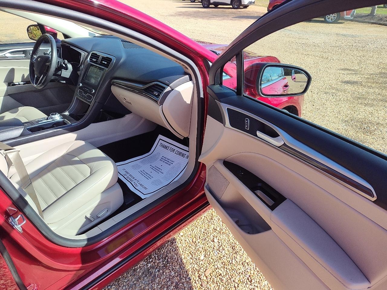 Ford Fusion SE FWD 2018