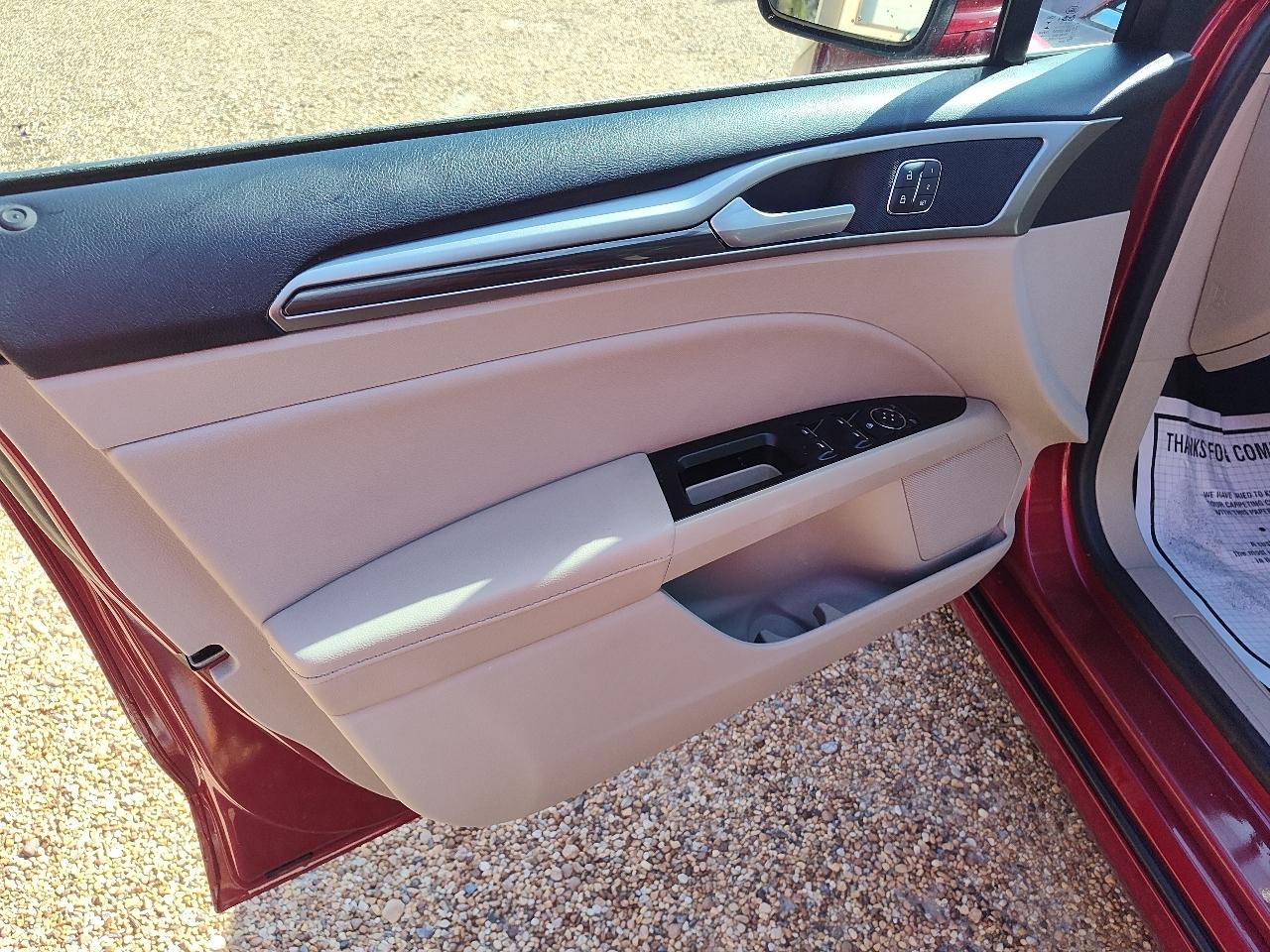 Ford Fusion SE FWD 2018