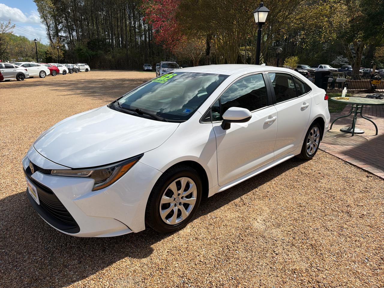 Toyota Corolla LE CVT (Natl) 2024