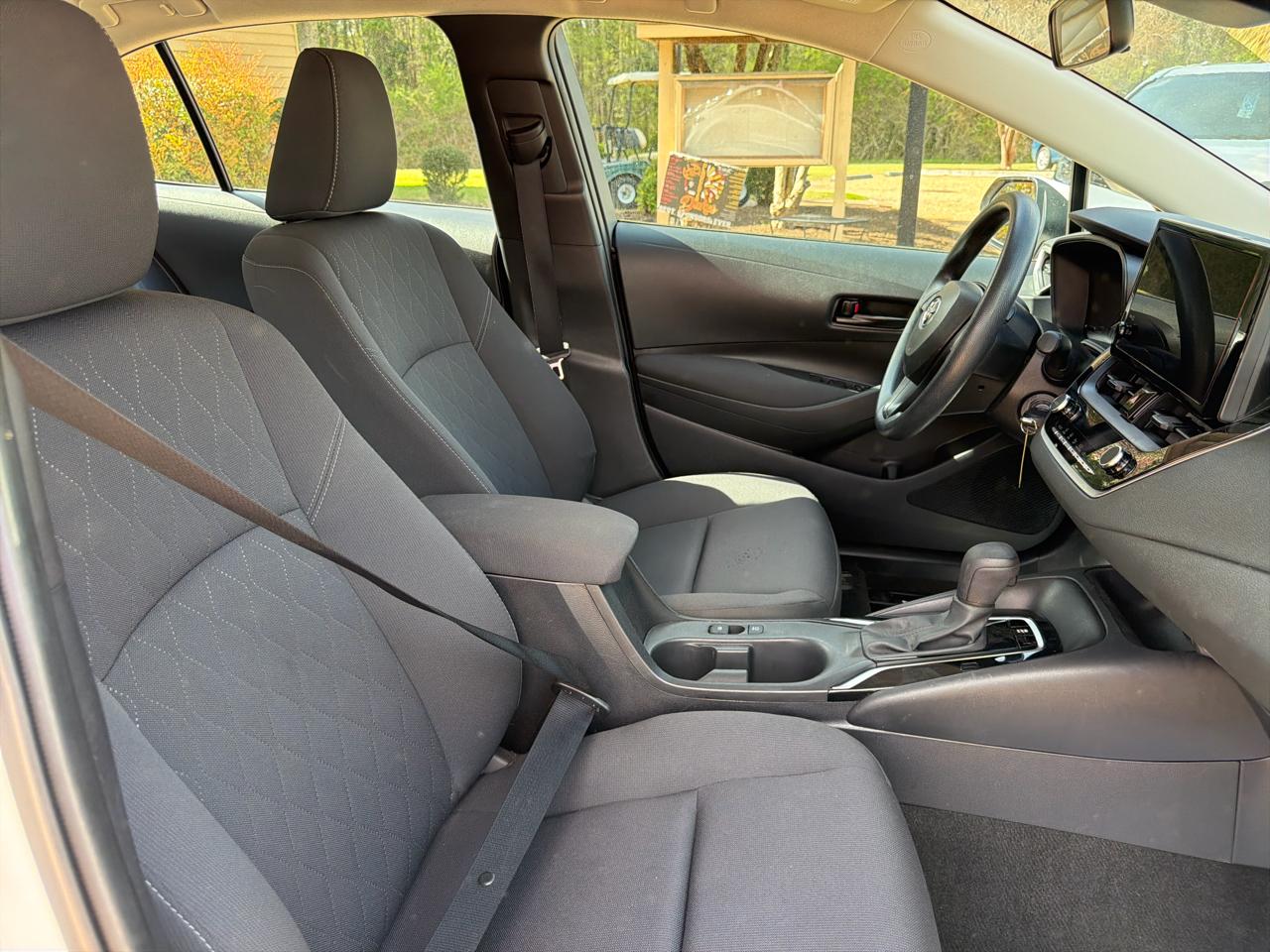 Toyota Corolla LE CVT (Natl) 2024