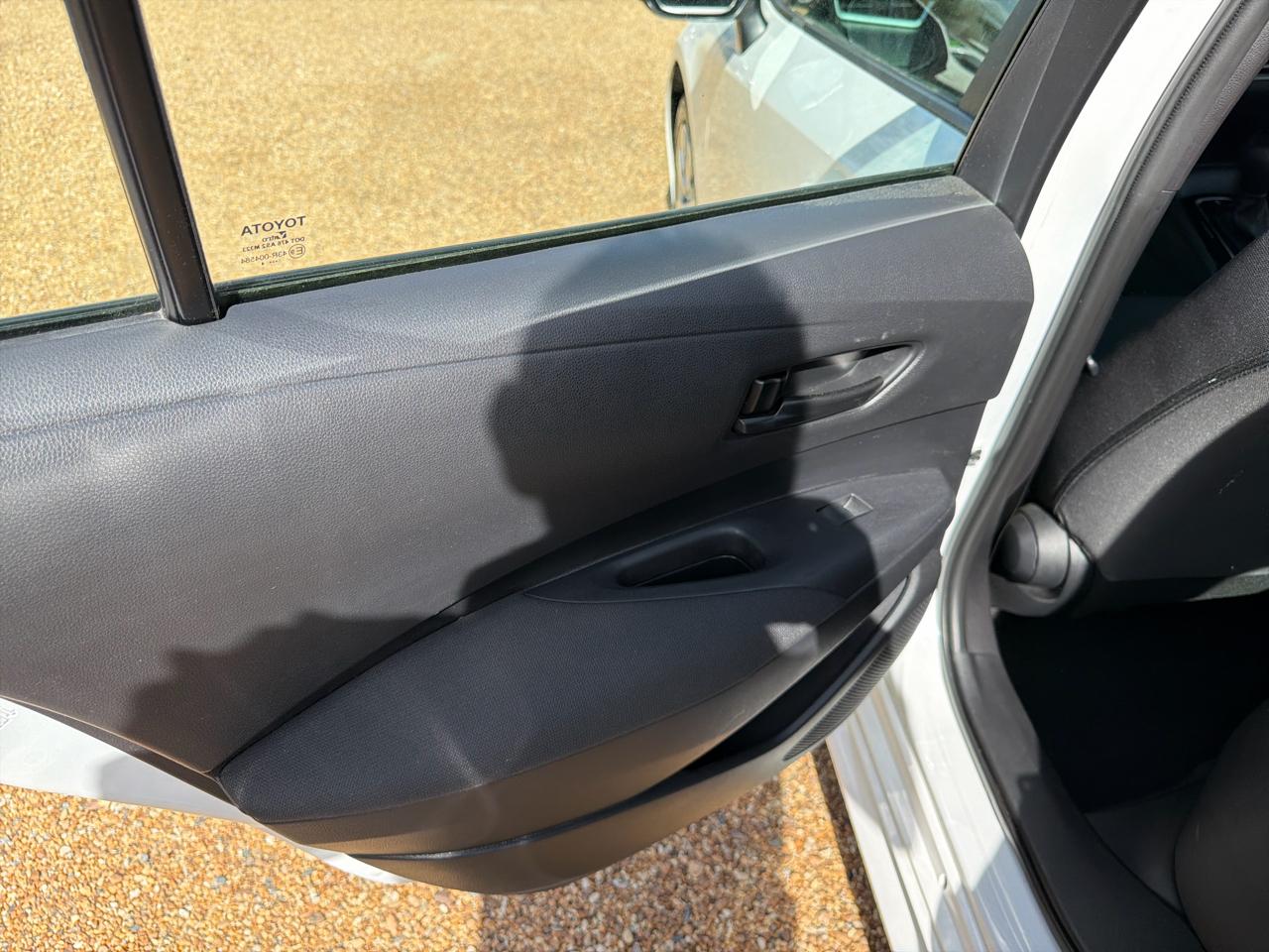 Toyota Corolla LE CVT (Natl) 2024