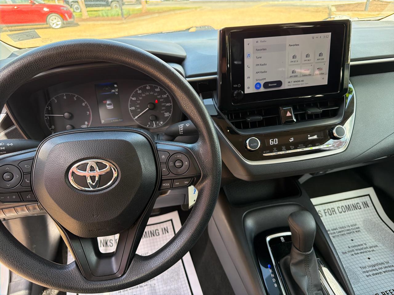 Toyota Corolla LE CVT (Natl) 2024