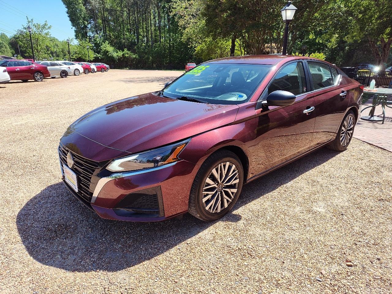Nissan Altima 2.5 SV Sedan 2024