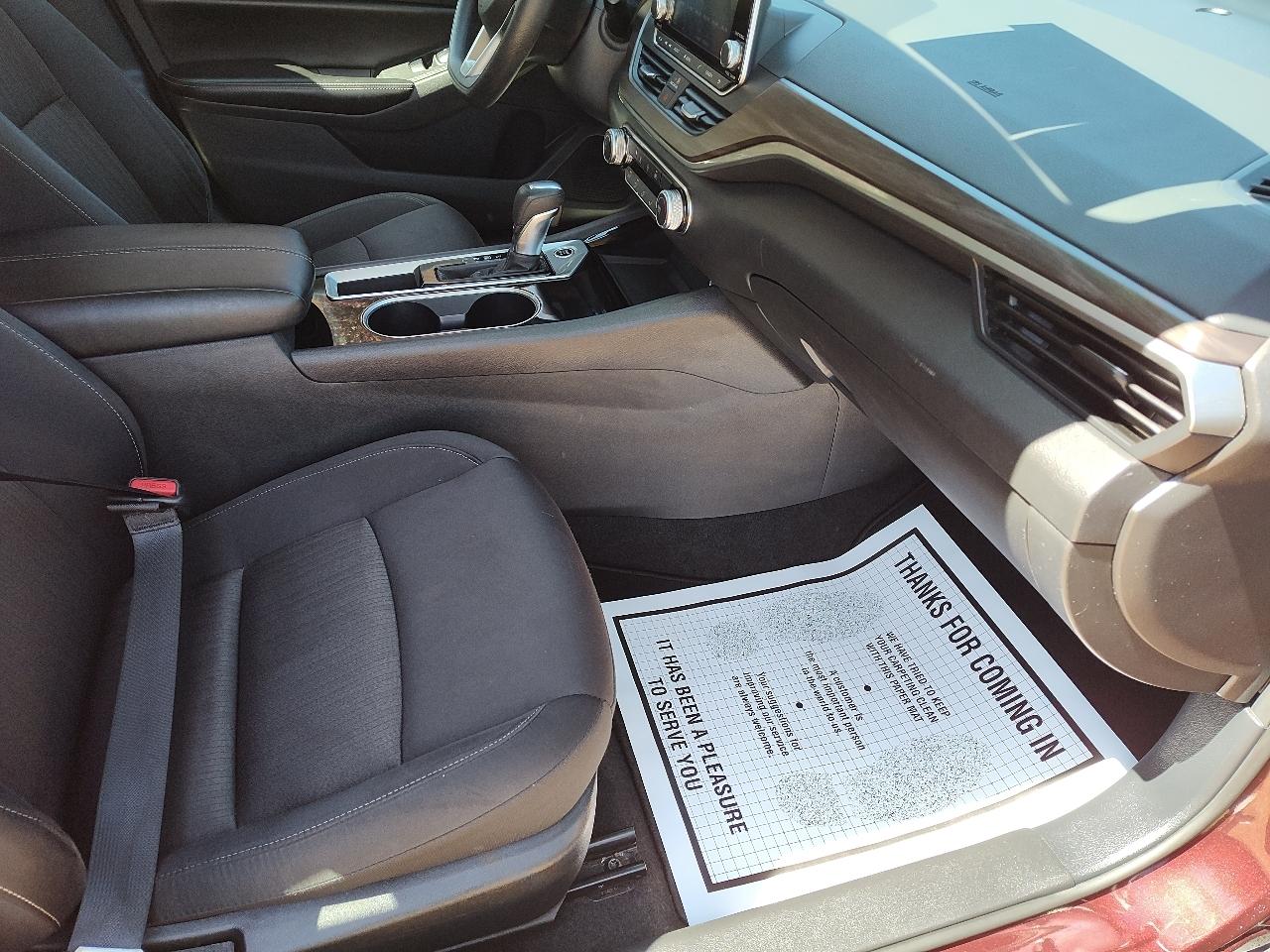Nissan Altima 2.5 SV Sedan 2024