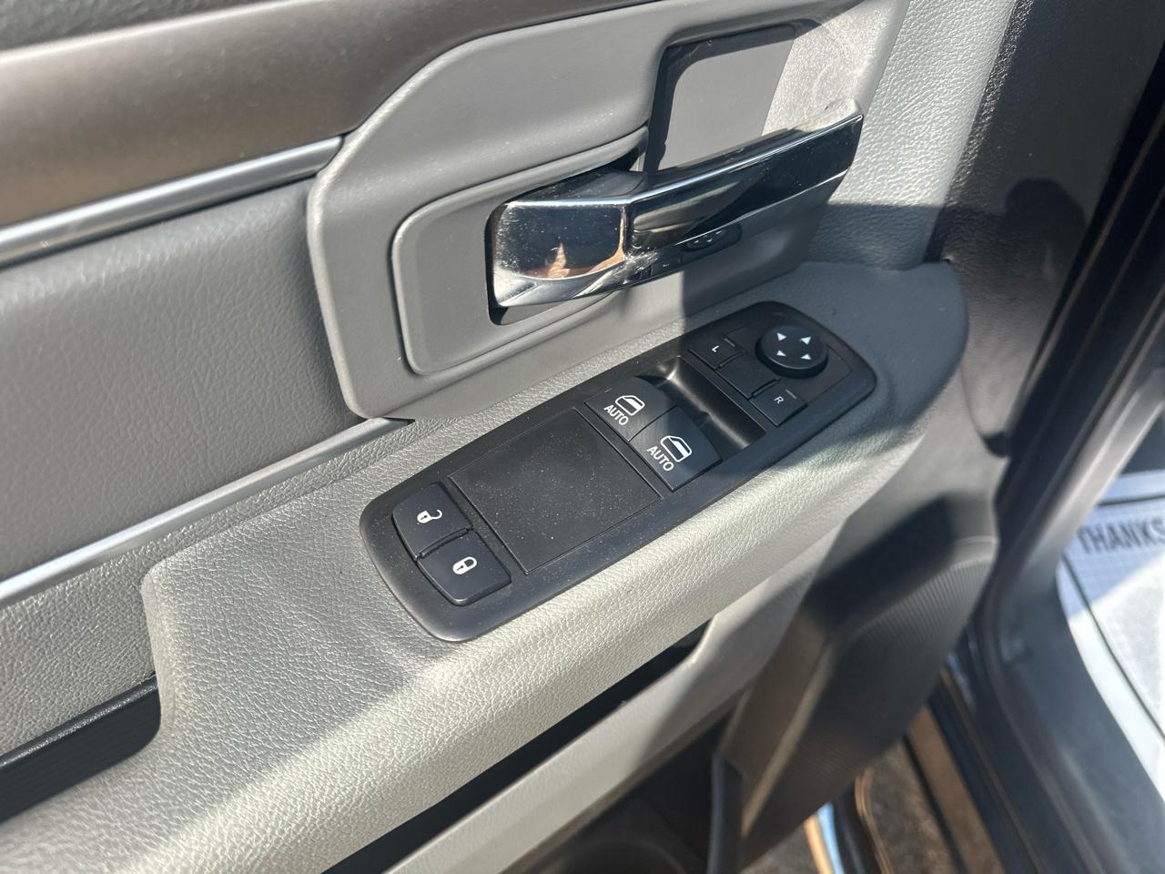 RAM 1500 2WD Reg Cab 120.5" Express 2014