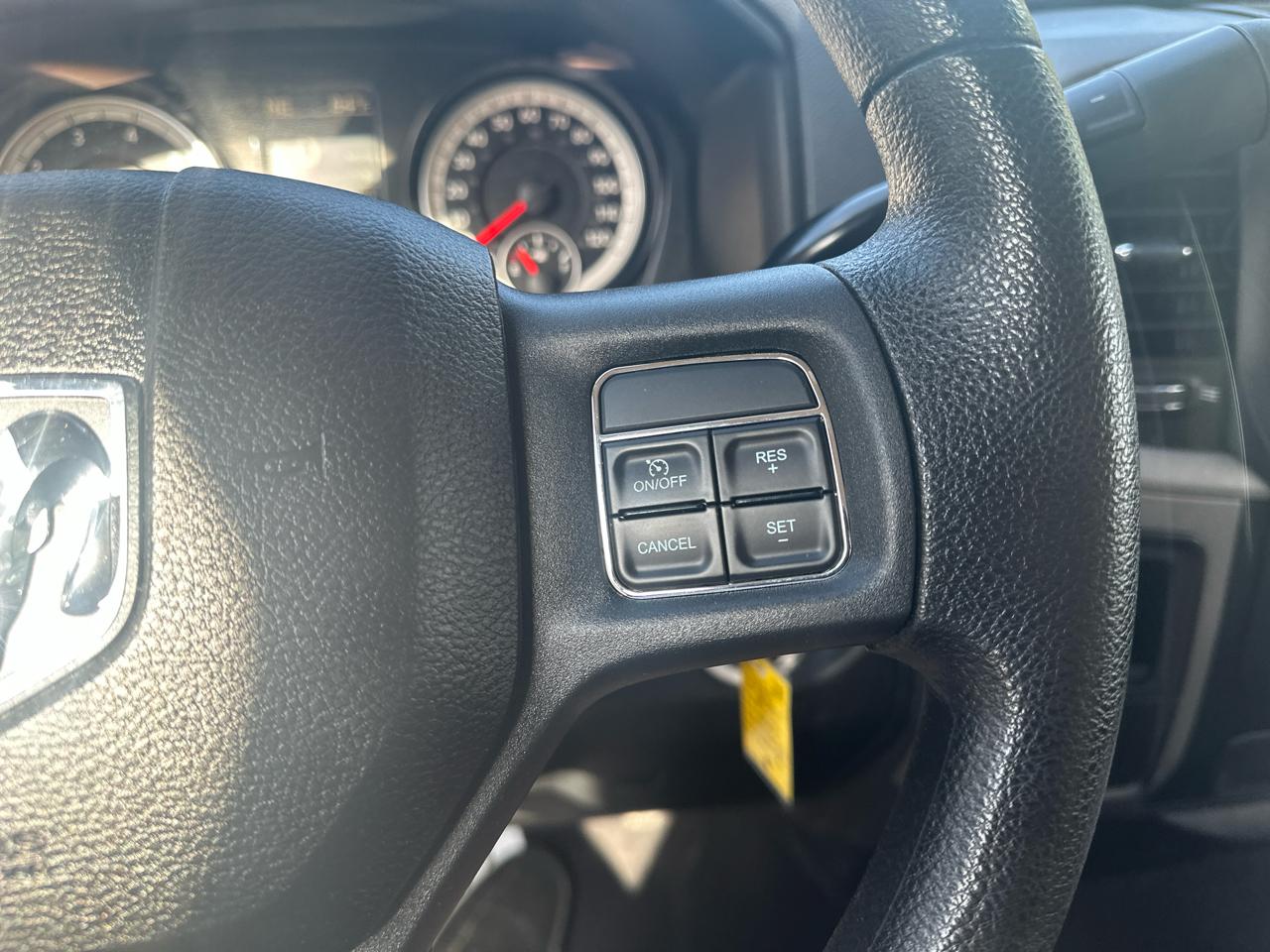 RAM 1500 2WD Reg Cab 120.5" Express 2014