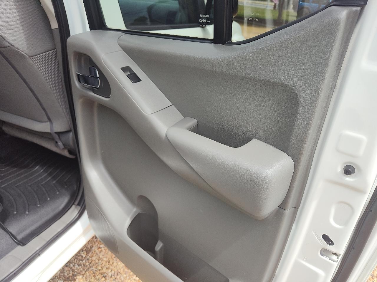 Nissan Frontier Crew Cab 4x2 SV Auto 2020