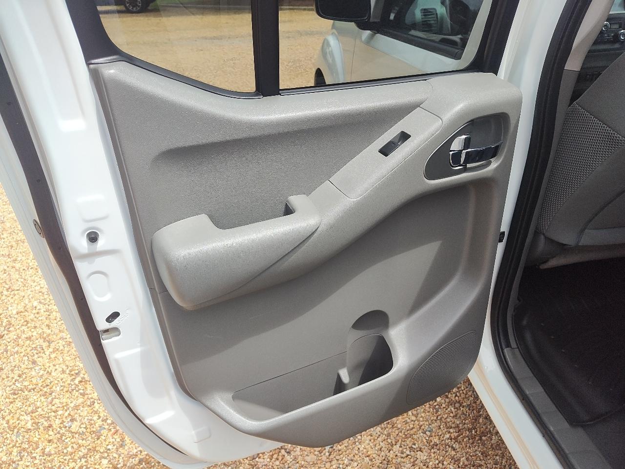Nissan Frontier Crew Cab 4x2 SV Auto 2020