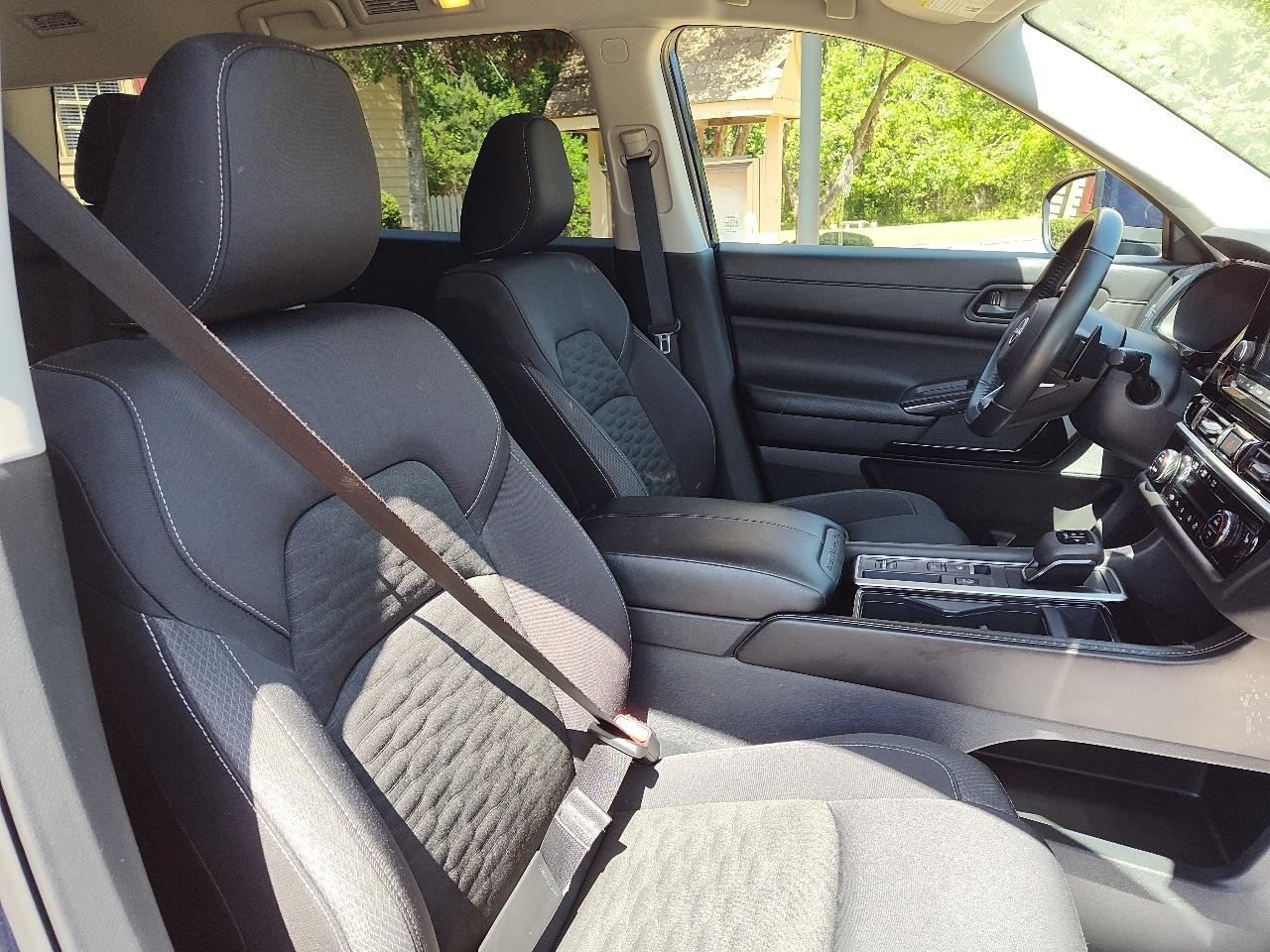 Nissan Pathfinder SV 2WD 2025