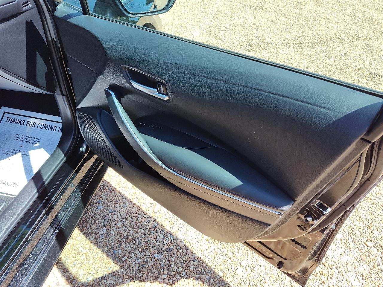 Toyota Corolla SE Nightshade 2024