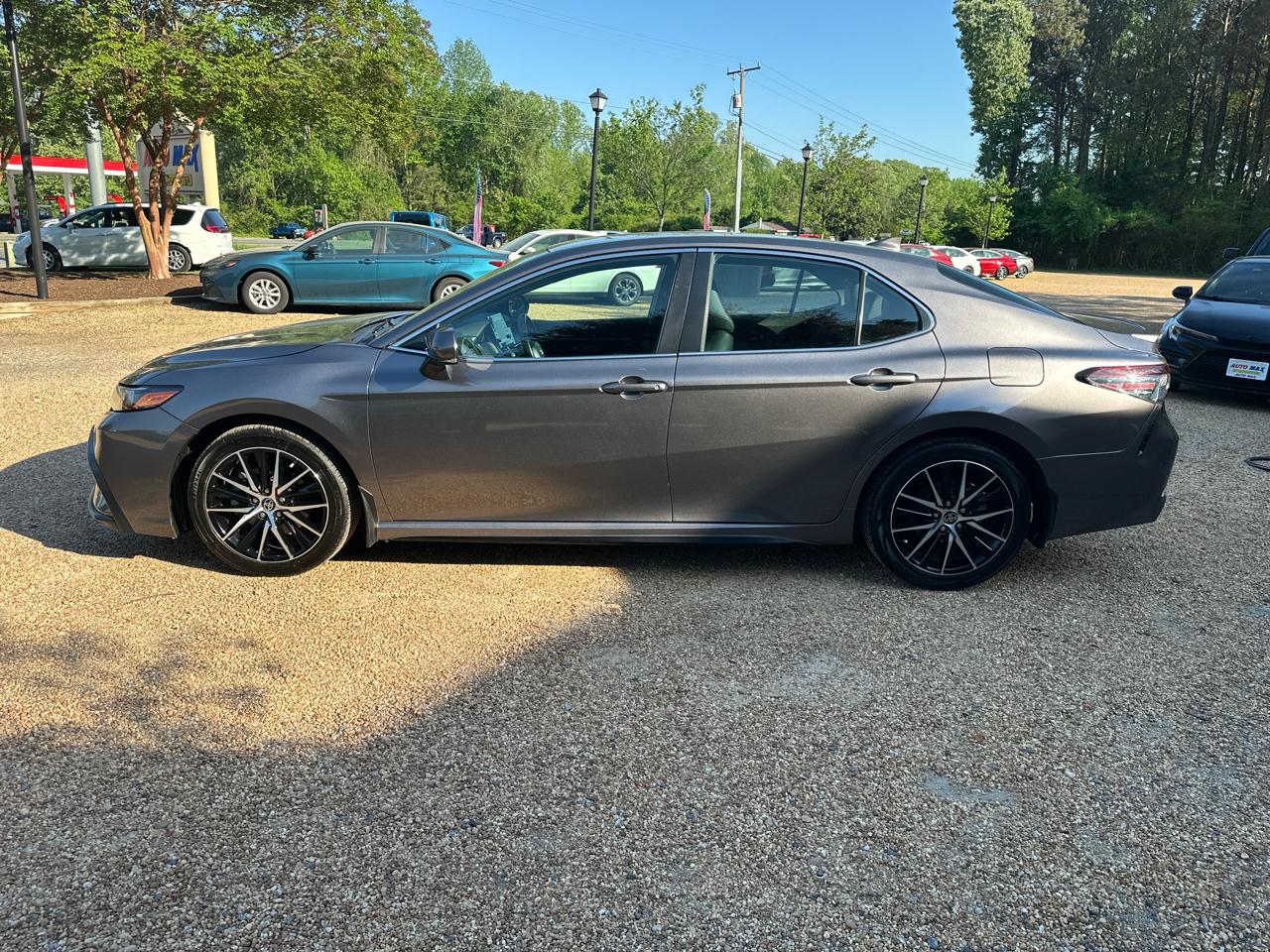 Toyota Camry SE Auto (Natl) 2024