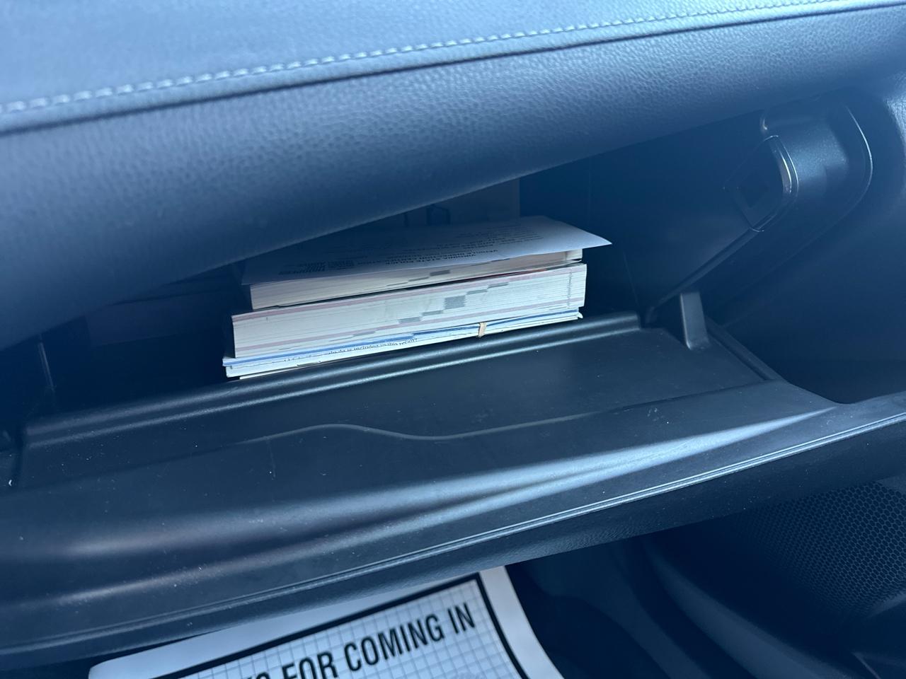 Toyota Camry SE Auto (Natl) 2024