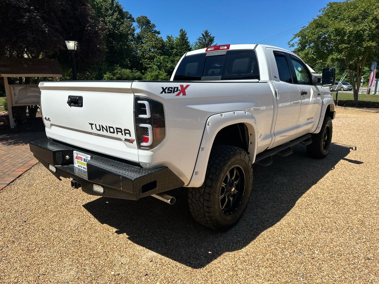 Toyota Tundra 4WD Truck Double Cab 5.7L FFV V8 6-Spd AT SR (Natl) 2015