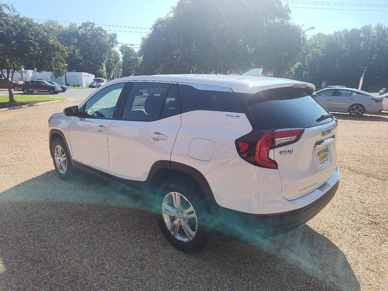 GMC Terrain FWD 4dr SLE 2024