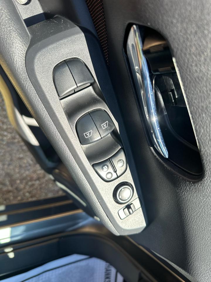 Nissan Kicks SR FWD 2024