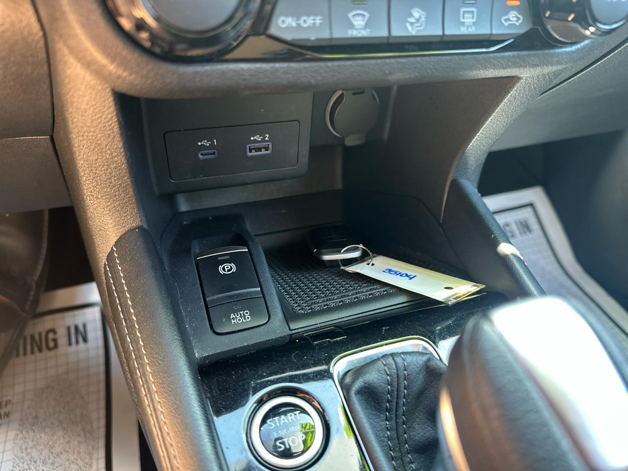 Nissan Kicks SR FWD 2024