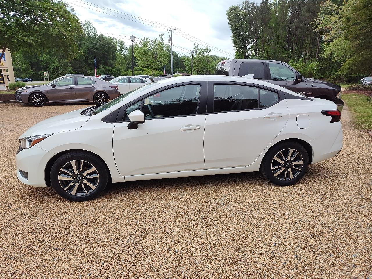 Nissan Versa SV CVT 2024
