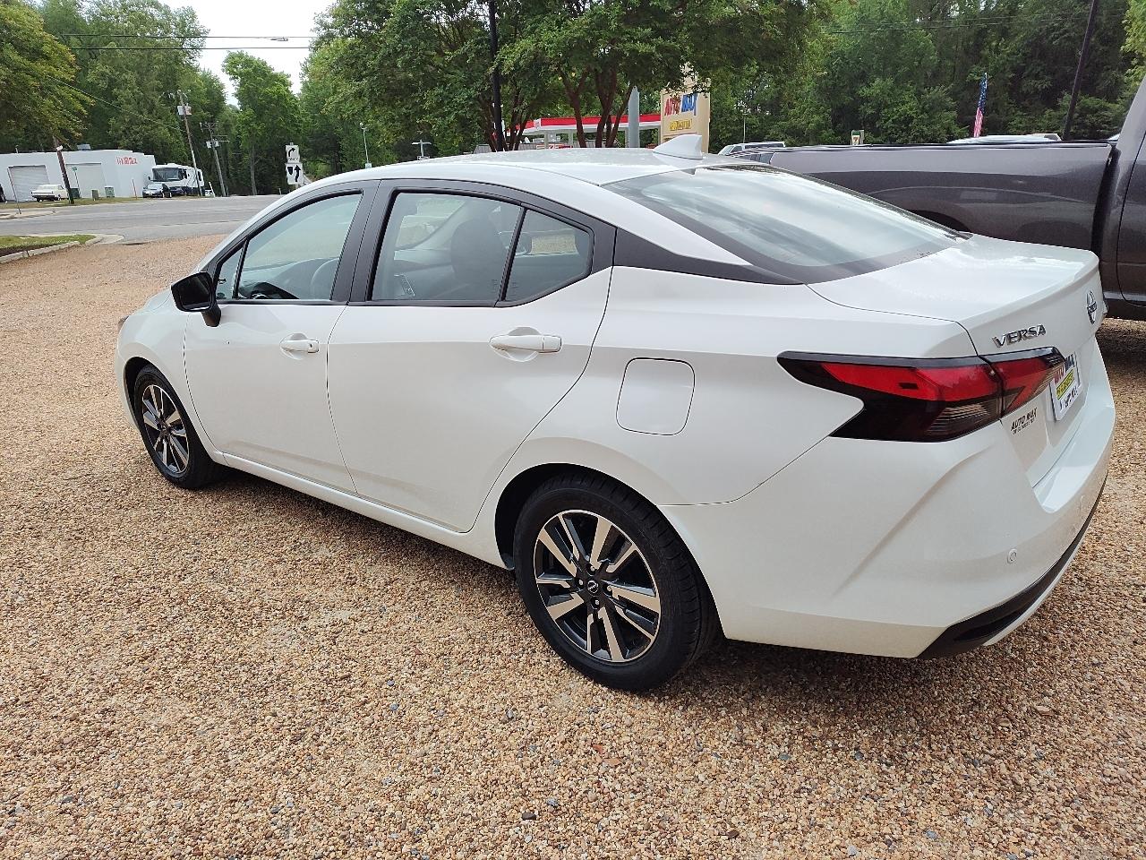 Nissan Versa SV CVT 2024