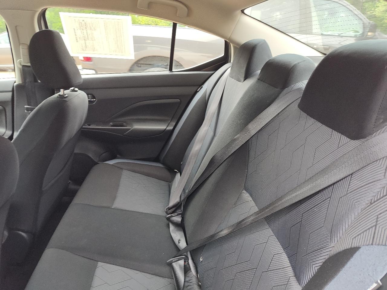 Nissan Versa SV CVT 2024