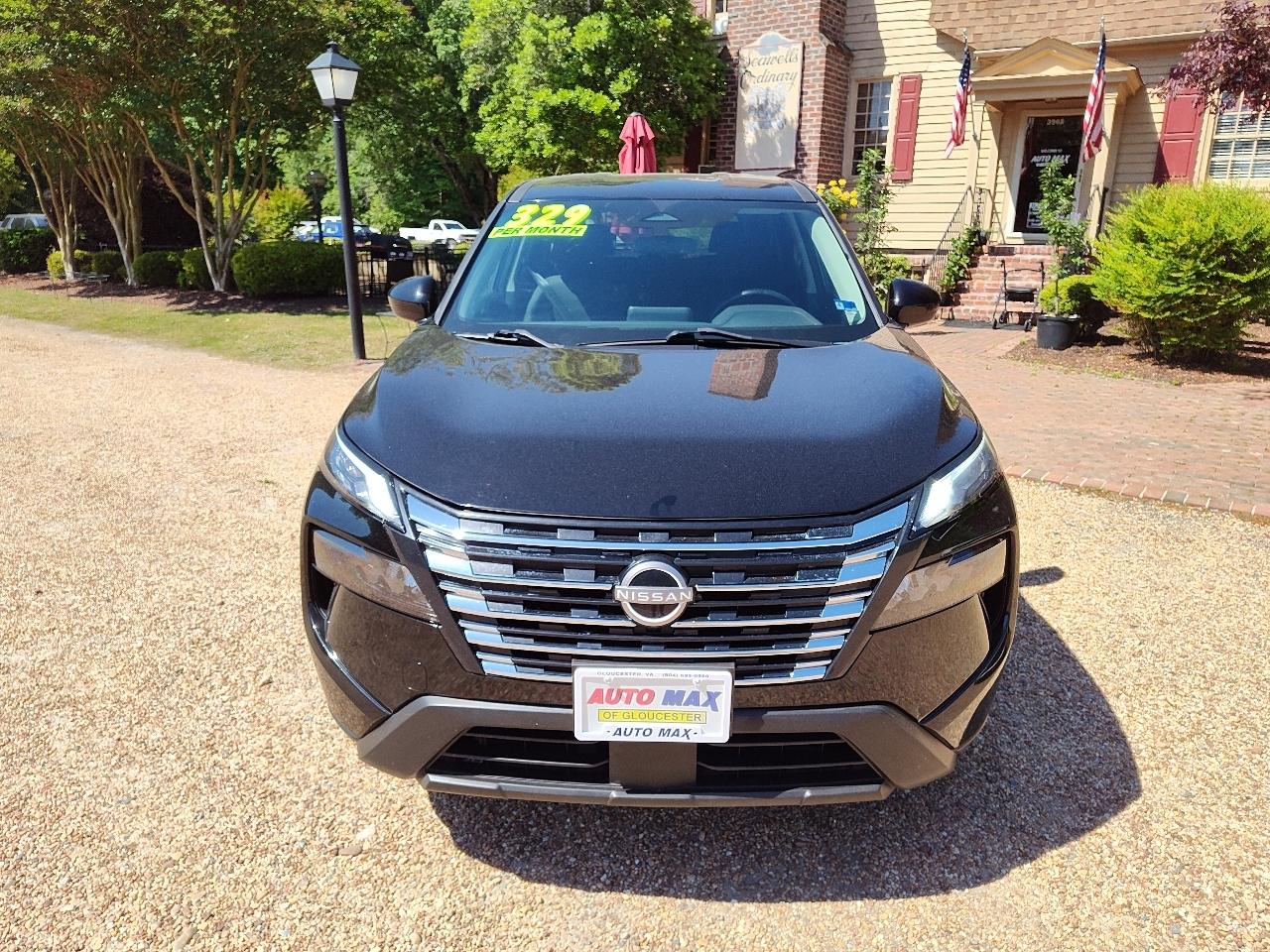Nissan Rogue FWD SV 2024