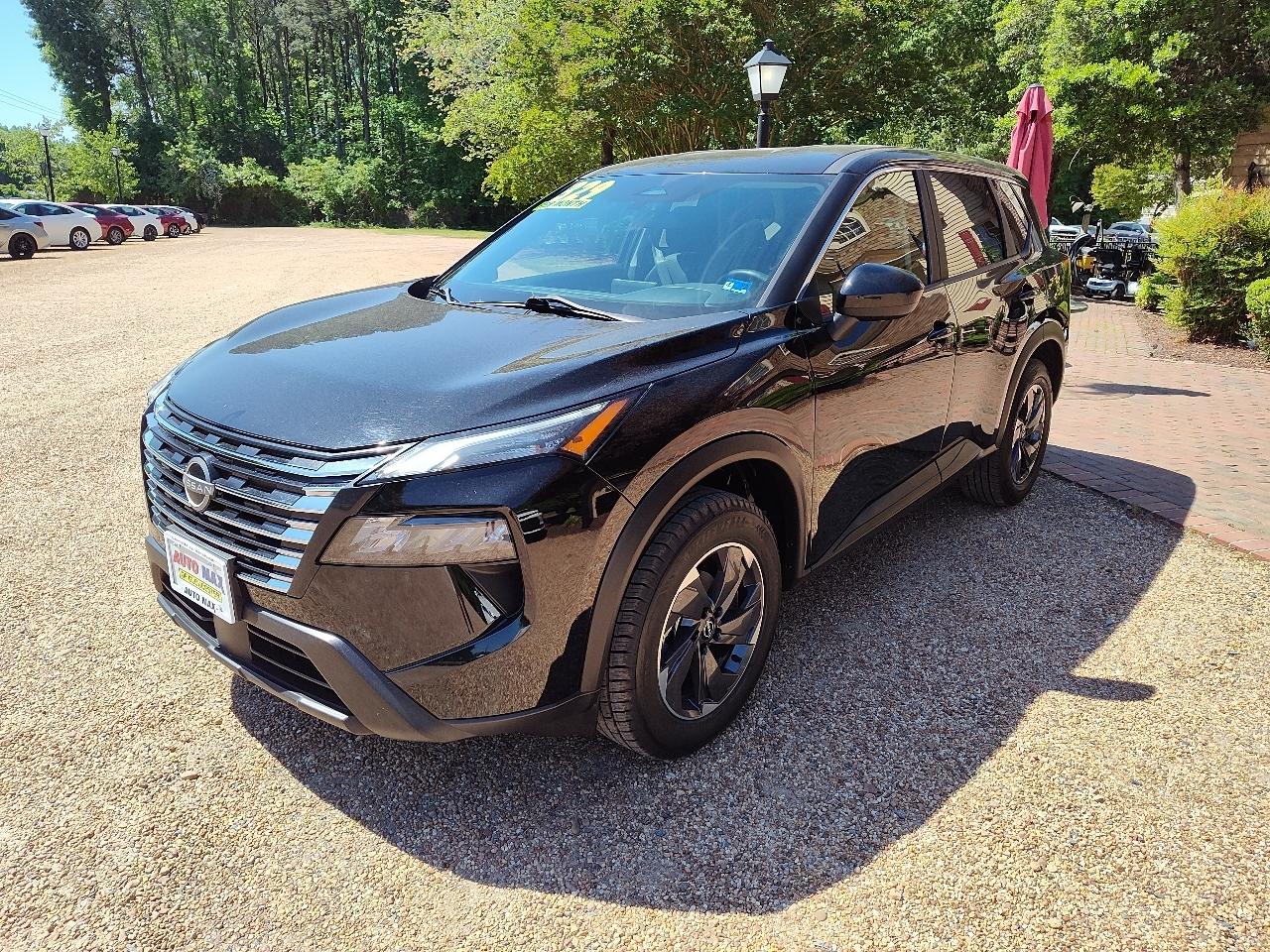 Nissan Rogue FWD SV 2024